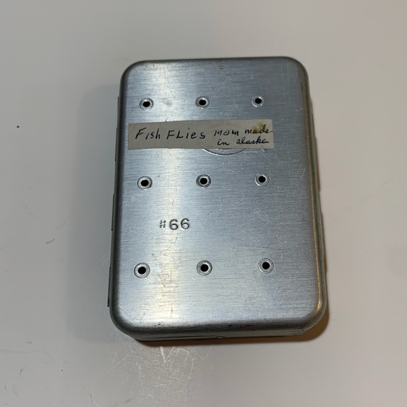 Box handmade fly fishing flies - Picture 3 of 5